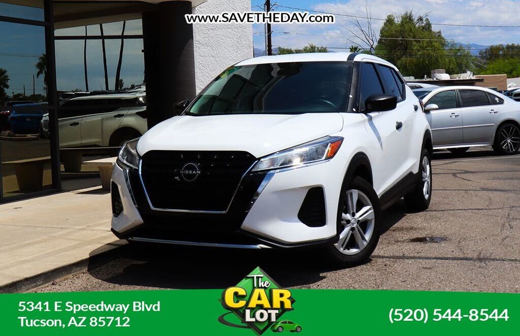 2024 NISSAN Kicks