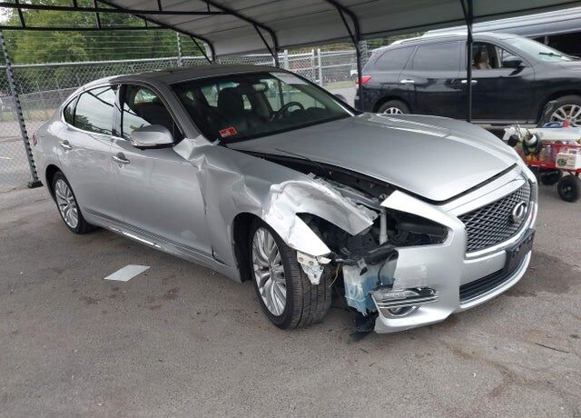 2015 INFINITI Q70L