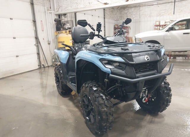 2025 CAN-AM Outlander