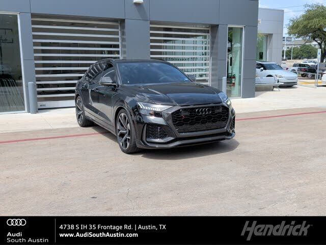 2023 AUDI RS Q8