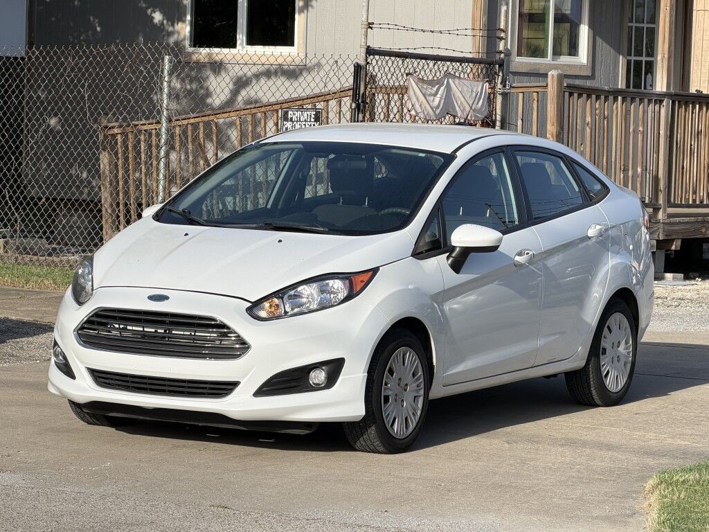 2015 FORD Fiesta