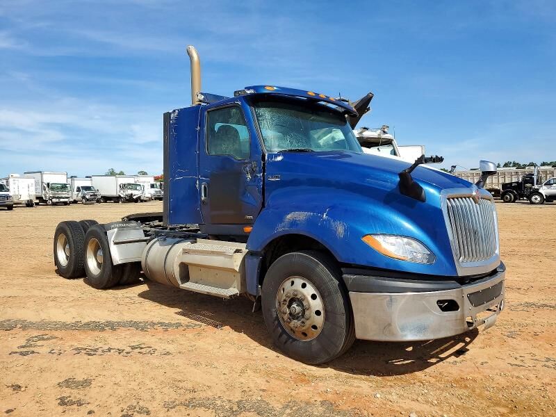 2022 INTERNATIONAL LT625