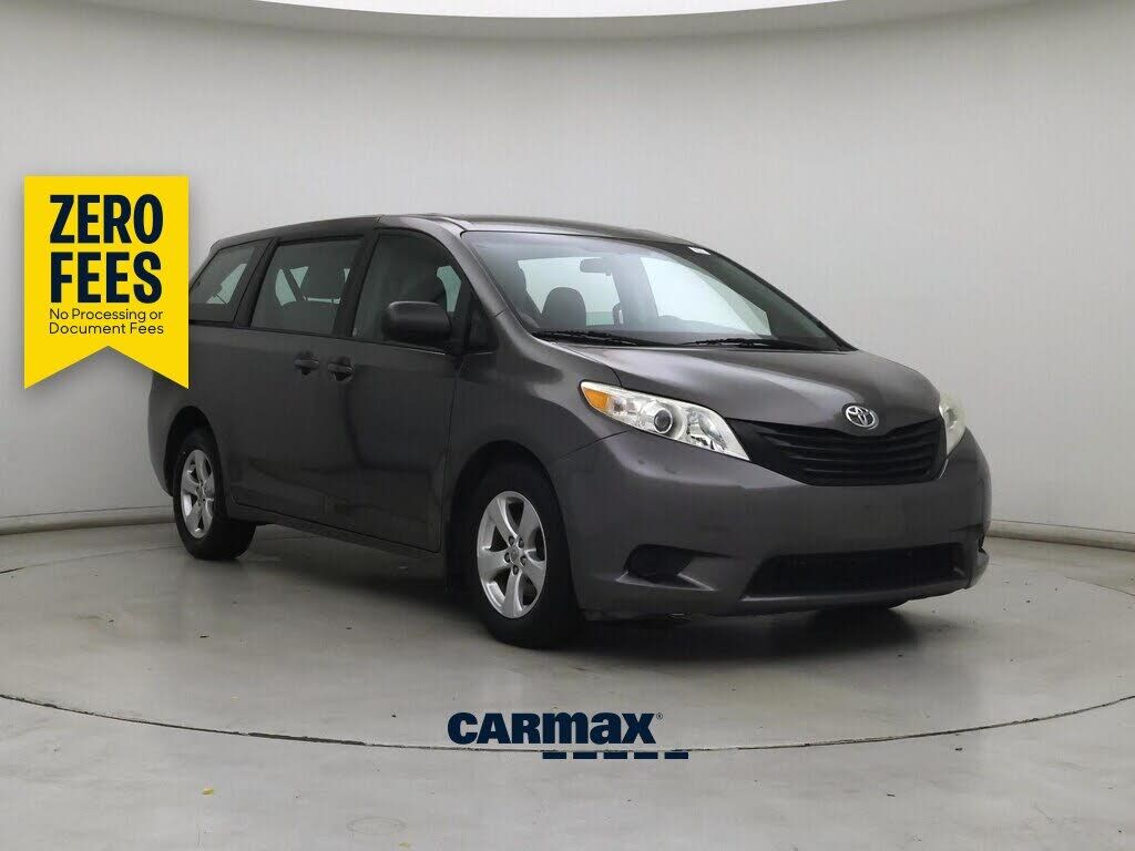2015 TOYOTA Sienna