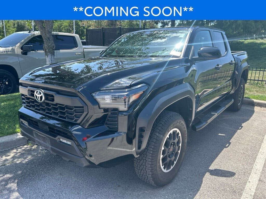 2024 TOYOTA Tacoma