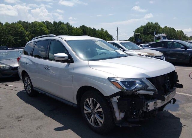 2019 NISSAN Pathfinder