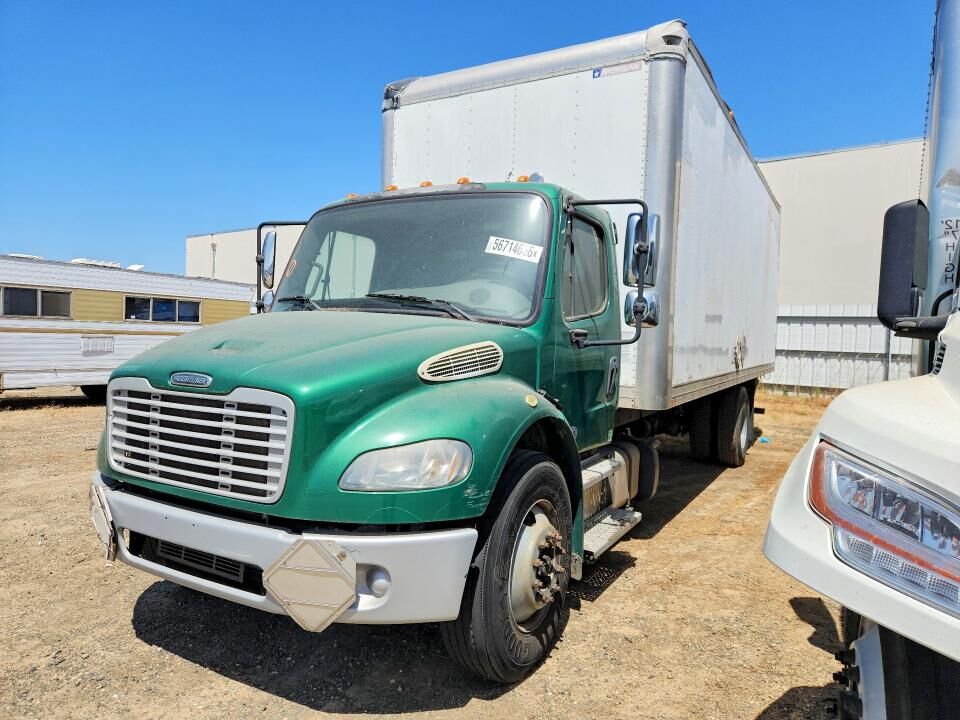 2013 FREIGHTLINER M2