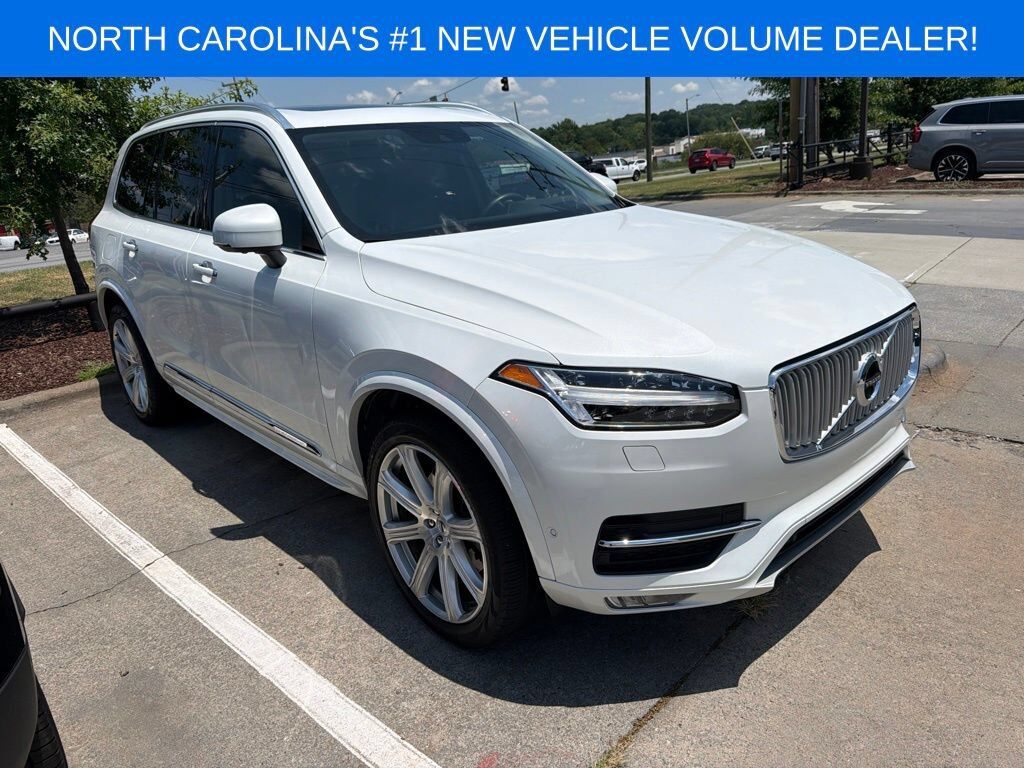 2019 VOLVO XC90