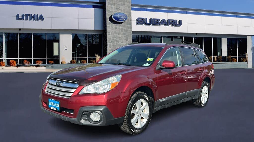 2013 SUBARU Outback