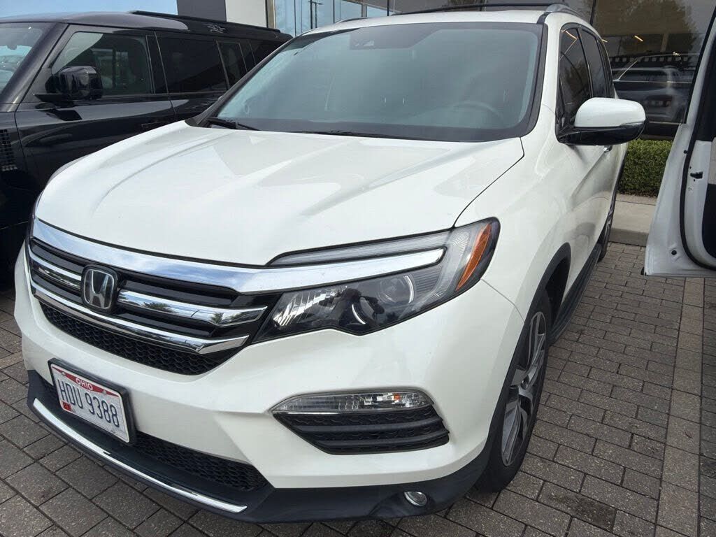 2017 HONDA Pilot