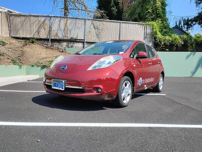 2011 NISSAN Leaf