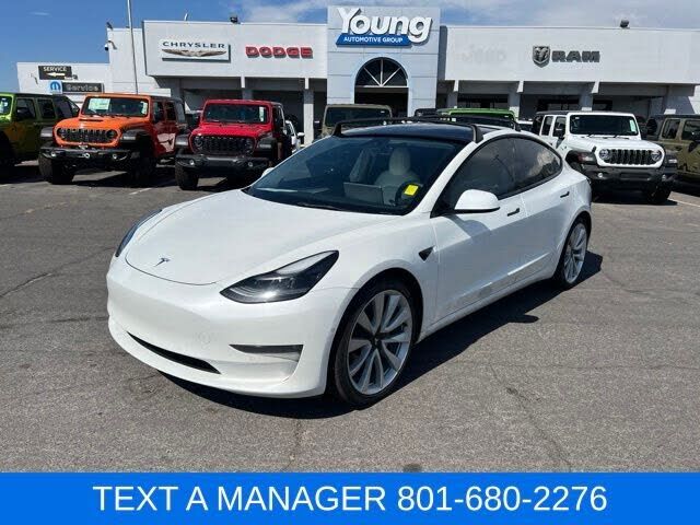 2022 TESLA Model 3