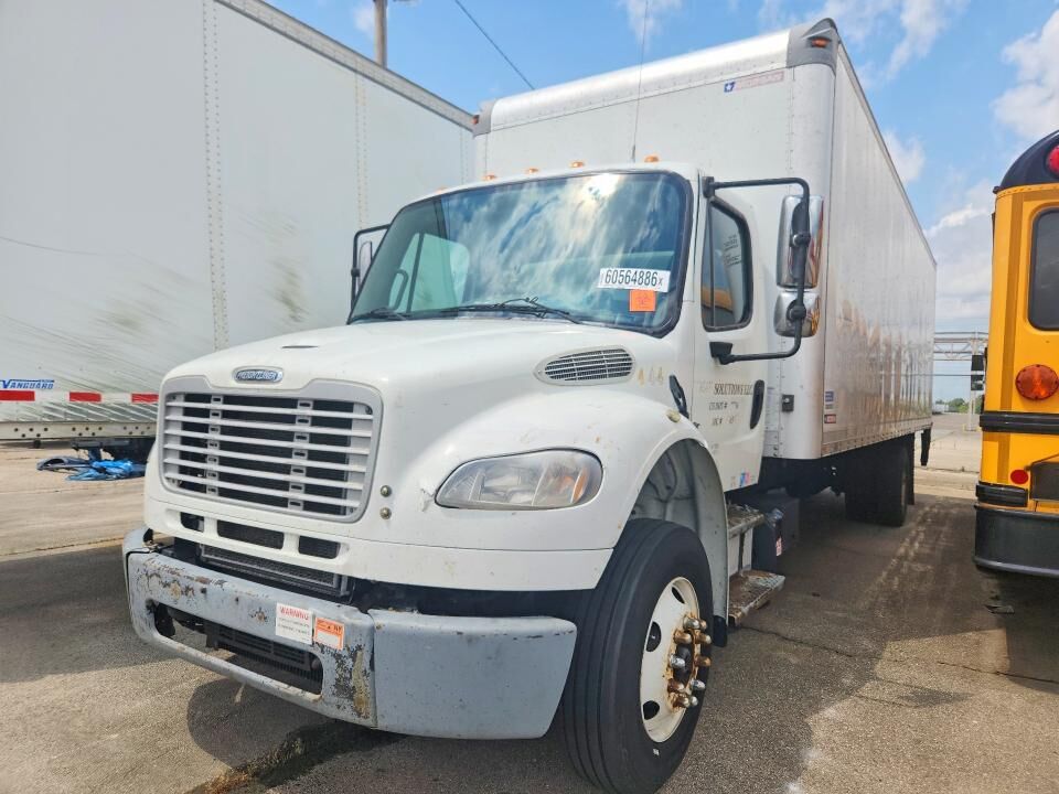 2015 FREIGHTLINER M2