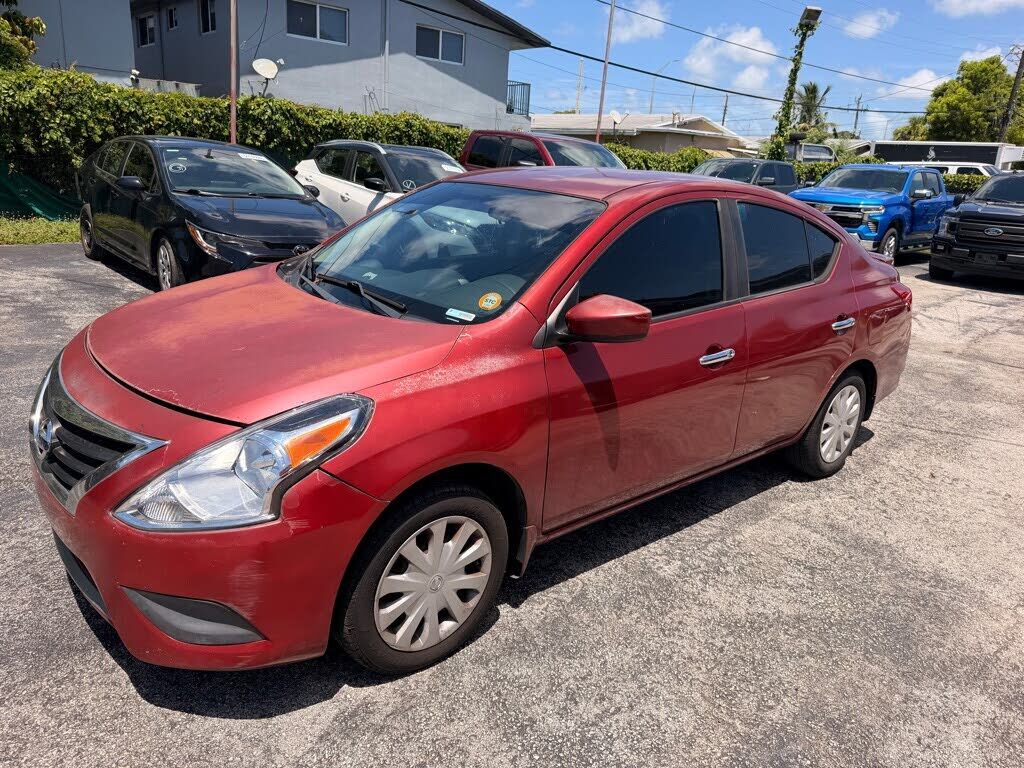 2016 NISSAN Versa