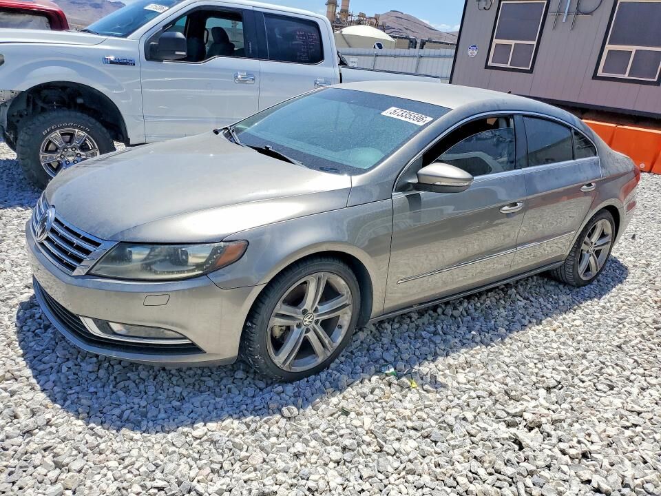 2013 VOLKSWAGEN Passat
