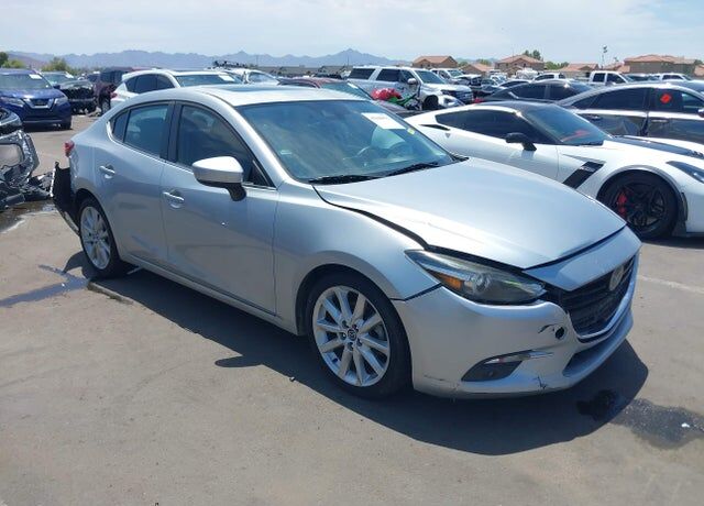 2017 MAZDA Mazda3