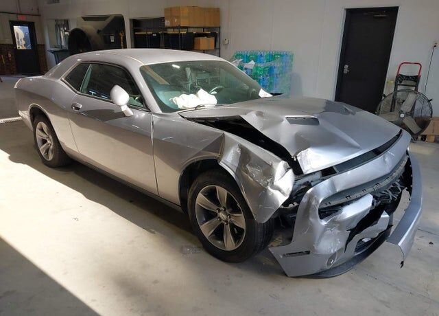 2016 DODGE Challenger