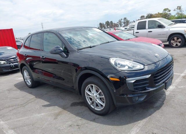 2017 PORSCHE Cayenne