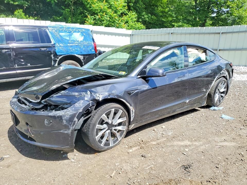 2024 TESLA Model 3