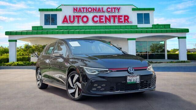 2024 VOLKSWAGEN Golf GTI