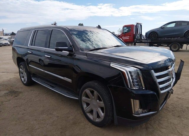 2018 CADILLAC Escalade ESV