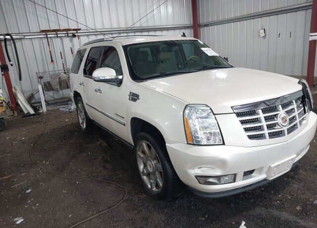 2012 CADILLAC Escalade