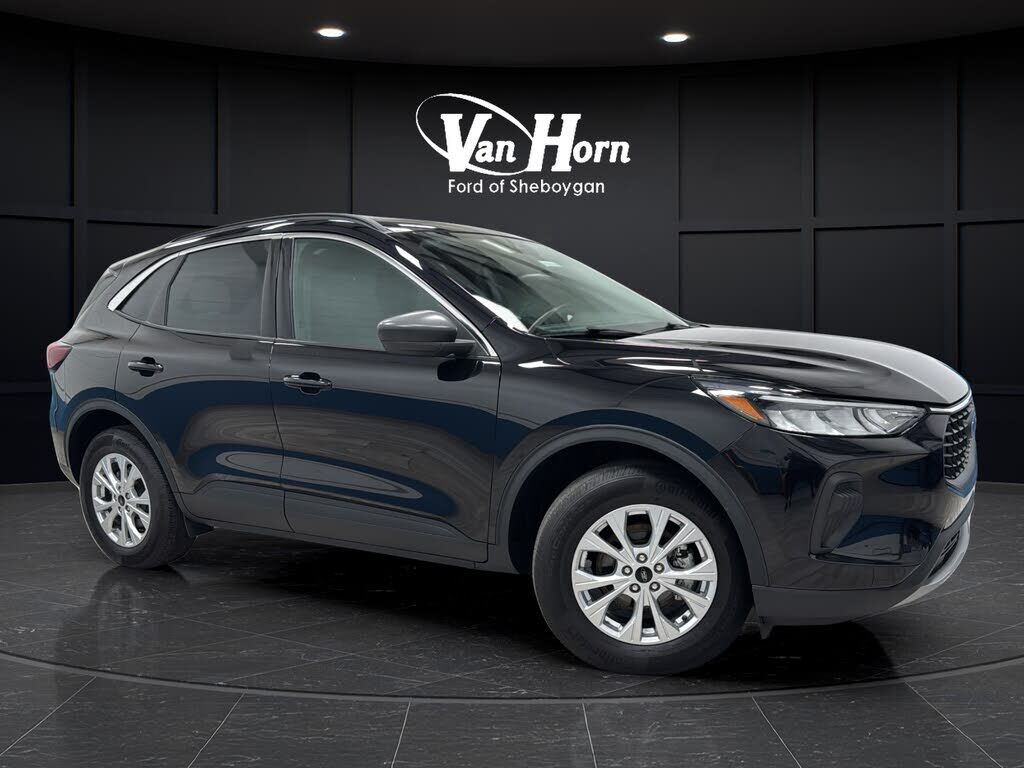 2024 FORD Escape