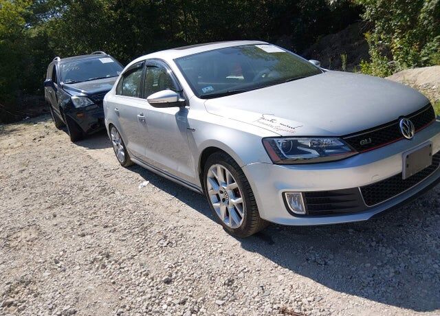 2014 VOLKSWAGEN Jetta