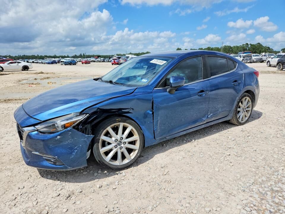 2017 MAZDA Mazda3