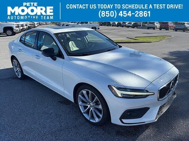 2021 VOLVO S60