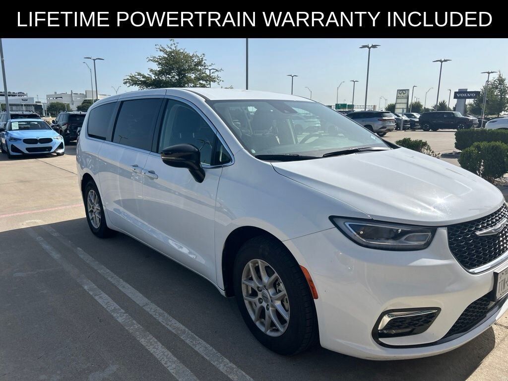 2024 CHRYSLER Pacifica