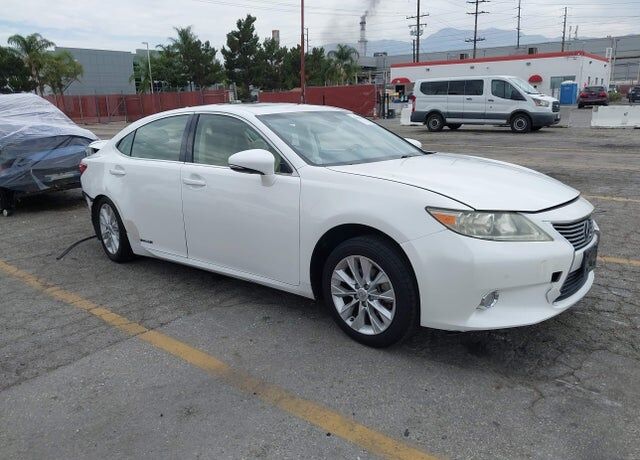2014 LEXUS ES