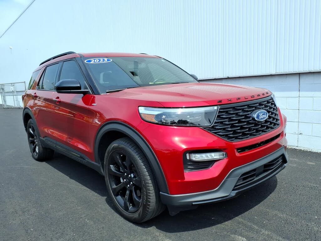 2023 FORD Explorer