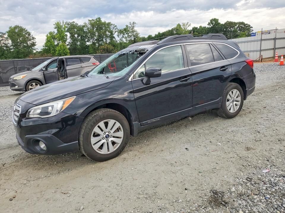 2015 SUBARU Outback