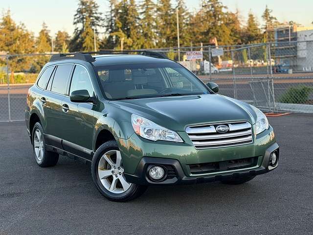 2014 SUBARU Outback