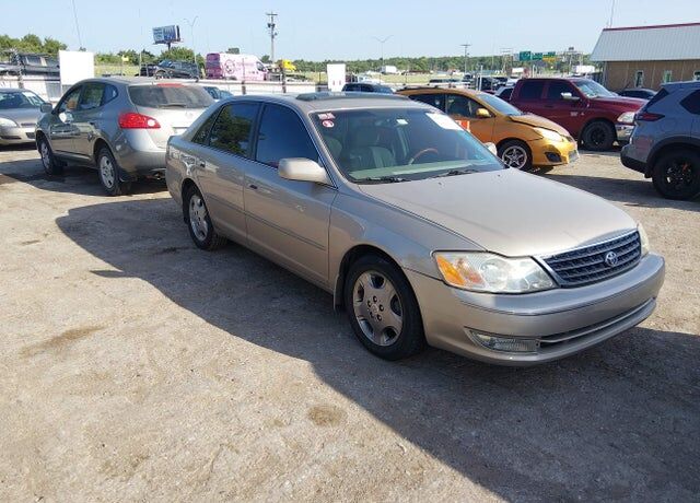 2003 TOYOTA Avalon