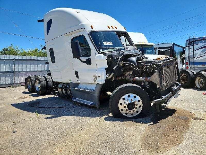 2020 FREIGHTLINER Cascadia