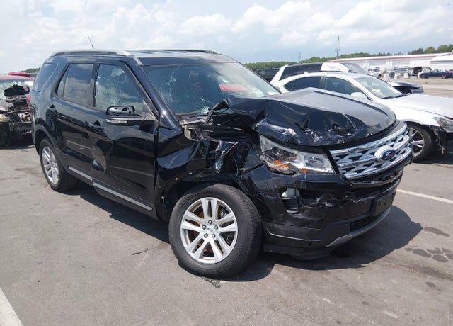 2019 FORD Explorer