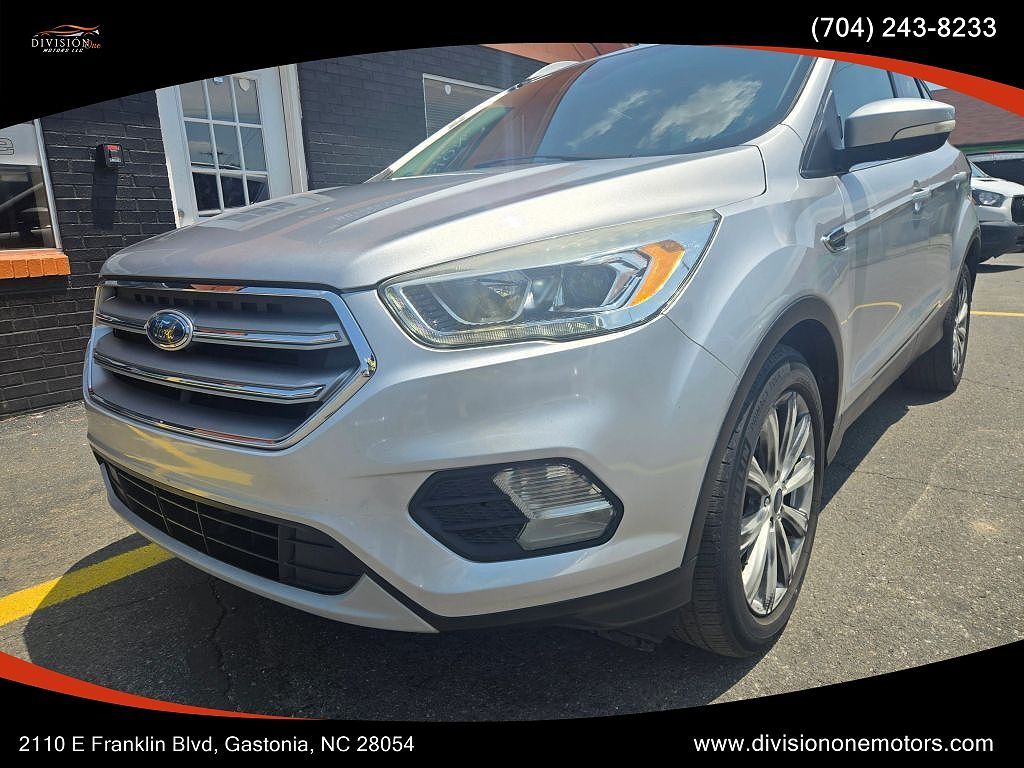 2017 FORD Escape