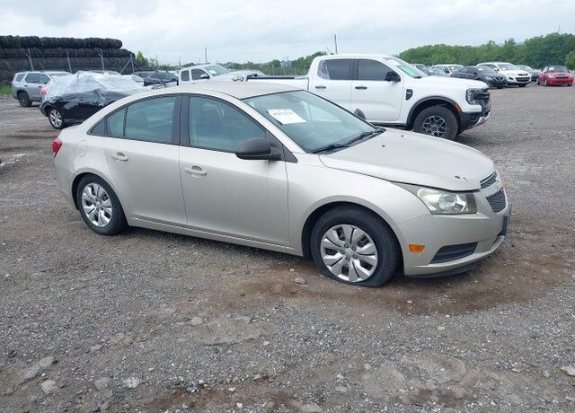 2013 CHEVROLET Cruze