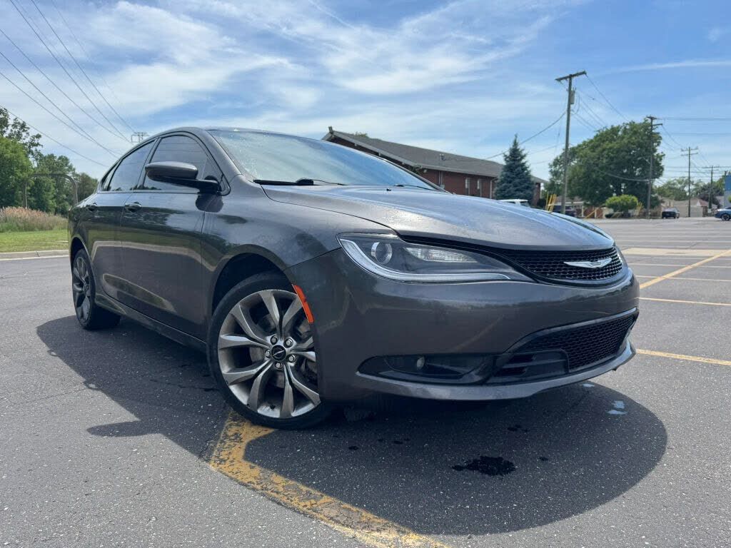 2016 CHRYSLER 200
