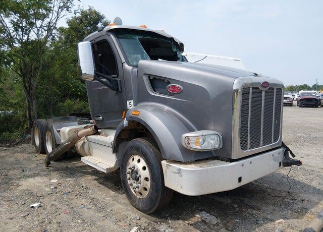 2019 PETERBILT 567