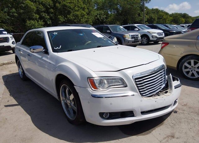 2011 CHRYSLER 300