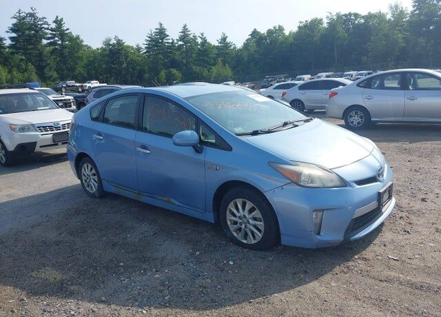 2013 TOYOTA Prius