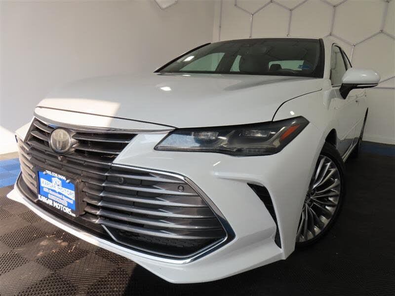 2019 TOYOTA Avalon
