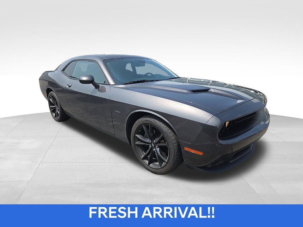 2017 DODGE Challenger