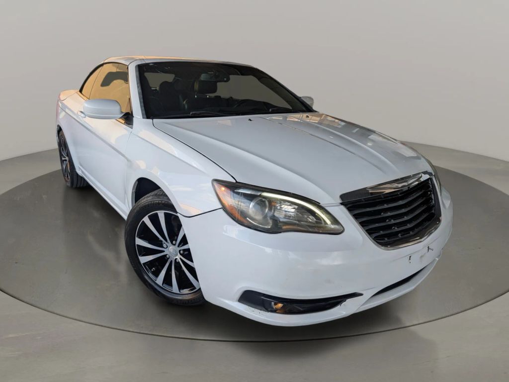 2012 CHRYSLER 200