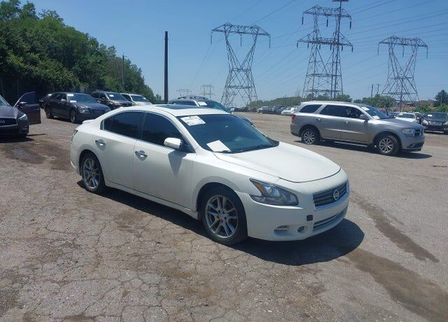 2014 NISSAN Maxima