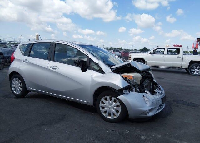 2016 NISSAN Versa
