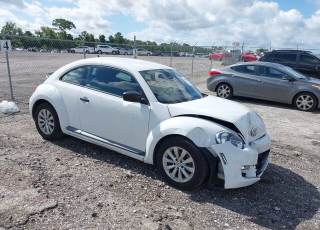 2016 VOLKSWAGEN Beetle