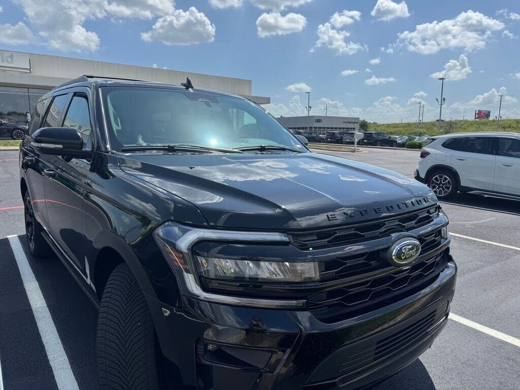 2022 FORD Expedition